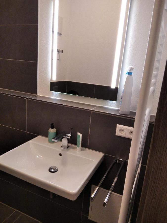 Sroom Stuttgart Flughafen Messe 莱恩费尔登埃希特登 外观 照片